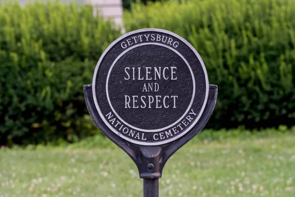 Silence Respect Sign Cemetery — Stock Photo, Image