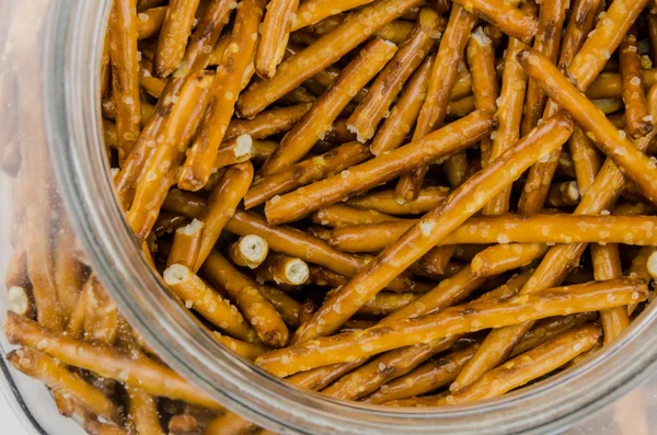 Frasco Vidro Contém Palitos Pretzel Salgados — Fotografia de Stock