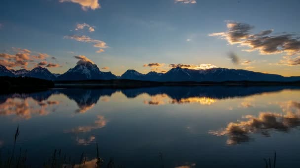 Grand Teton Jackson Gölü Grand Teton Aralığı Twilight Yansıtır — Stok video