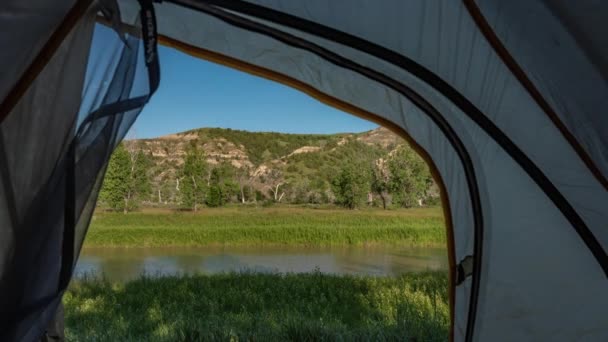 Theodore Roosevelt Vista Dalla Tenda Sul Piccolo Fiume Missouri — Video Stock