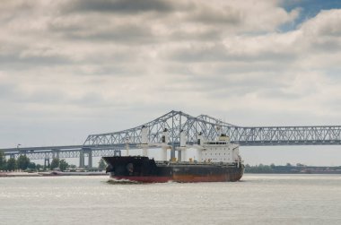 New Orleans, Amerika Birleşik Devletleri: 2 Ekim 2015. Mississippi Nehri'nin Meksika Körfezi'nde doğru bir okyanus liner koruyun