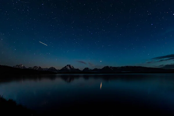 Avión Ligero Estrellas Sobre Jackson Lake Grand Teton Range — Foto de Stock