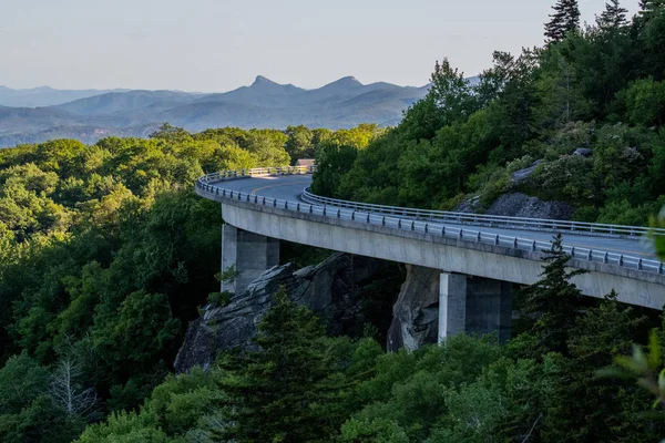 Nivel Con Viaducto Linn Cove Largo Blue Ridge Parkway — Foto de Stock