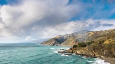 Zaman atlamalı, Big Sur büyük dere Köprüsü ve şelale güneşli kış gününde