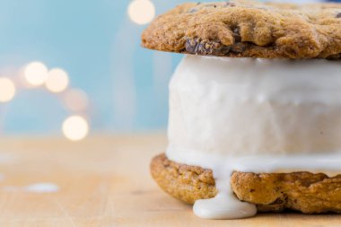 Ev yapımı dondurma sandviç erir