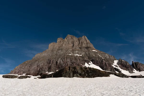 クレメンツ山と雪のフィールド — ストック写真