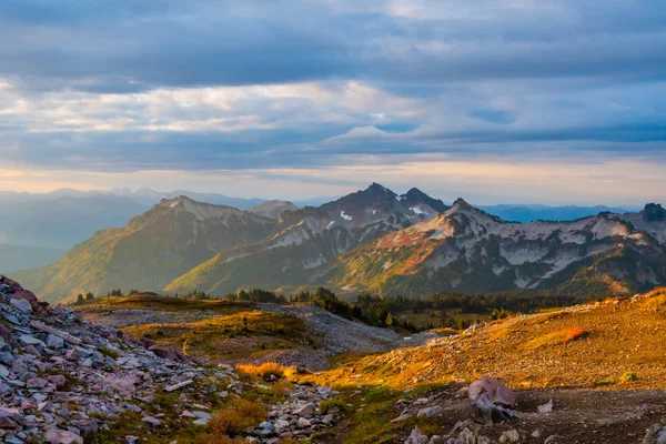 タトシュ山脈の朝の輝き — ストック写真