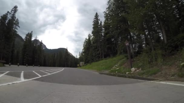 Conduciendo Yellowstone Desde Puerta Entrada Verano — Vídeos de Stock