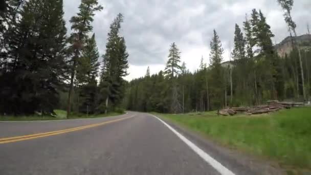 Vers une vallée luxuriante de Lamar 