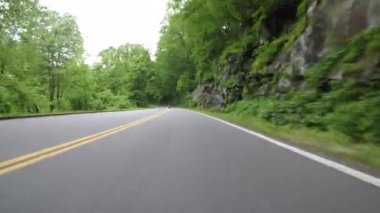 Yaz başında Great Smoky Mountains bir Motosiklet ardından