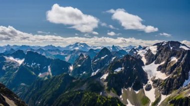 Yaz Günü Lapse Bulutlar Sahale Kol Görünümü