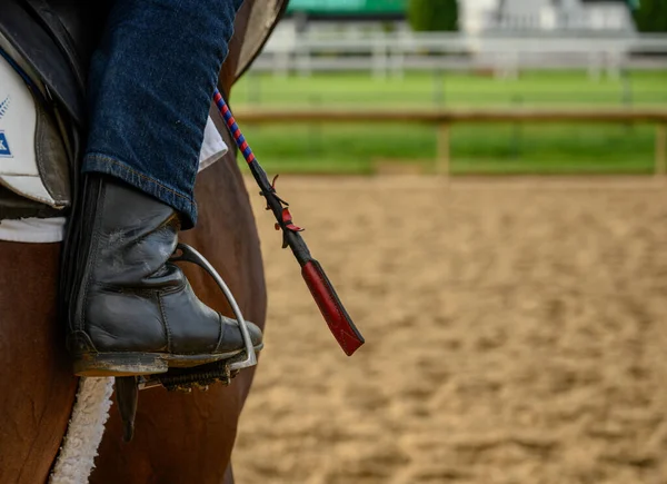 Jockey spingendo in Stirrup — Foto Stock