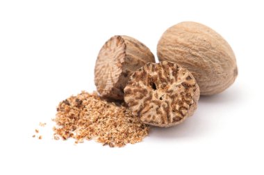 Hindistan cevizi beyaz arkaplanda izole edildi