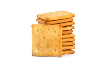 Kare krakerler beyaz arkaplanda izole.