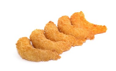 Kızarmış karidesler beyazda izole edilmiş.