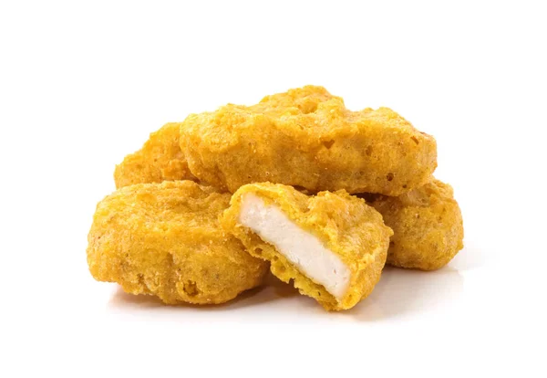 Smażone Nuggetsy Kurczaka Izolowane Białym — Zdjęcie stockowe