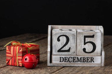 Takvim tarihini 25 ve ay aralığını engelle