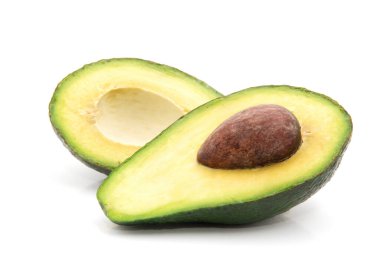 Avokado beyaz üzerine izole