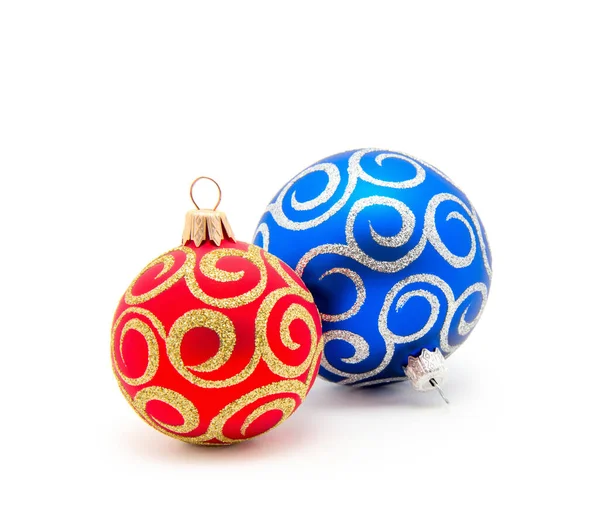Weihnachtskugeln Rot Und Blau Auf Weißem Hintergrund — Stockfoto