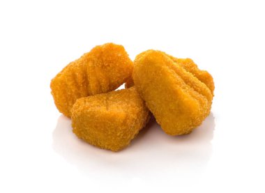 Kızarmış Peynir beyaz arkaplanda izole