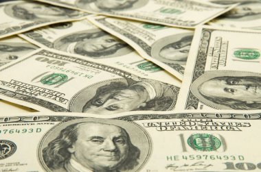 Arkaplan olarak 100 dolar..
