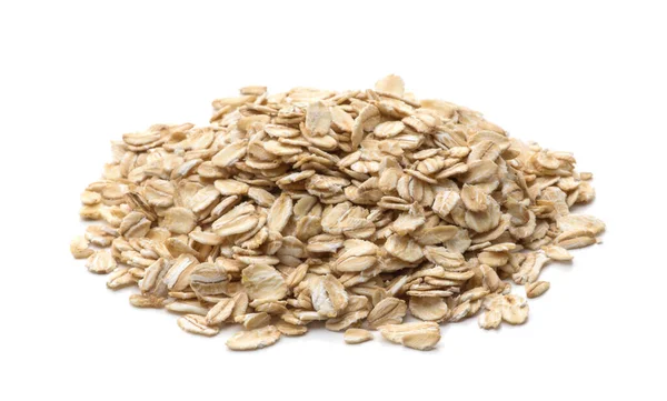 Beyaz arkaplanda yulaf ezmesi yığını