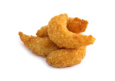 Kızarmış karidesler beyazda izole edilmiş.