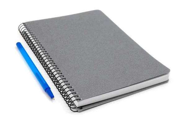 Cuaderno Pluma Gris Espiral Aislados Blanco — Foto de Stock