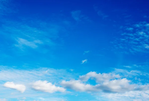 Fundo Céu Azul Com Nuvens Brancas — Fotografia de Stock