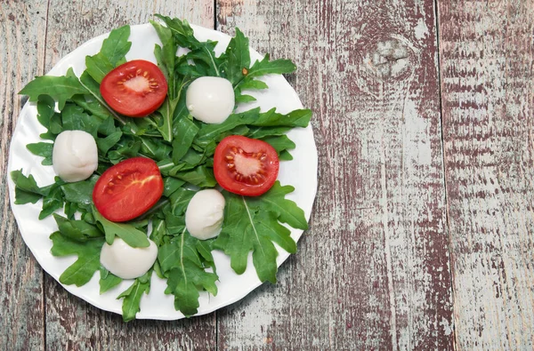 Verse Salade Met Tomaten Rucola Komkommers — Stockfoto