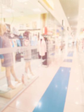 Alışveriş merkezinin soyut arkaplanı, odak derinliği.