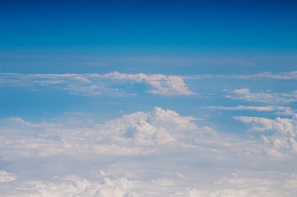 青い空の白い雲 — ストック写真