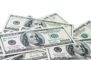 İzole edilmiş beyaz arka planda dolar banknotları. küresel mali kriz kavramı 
