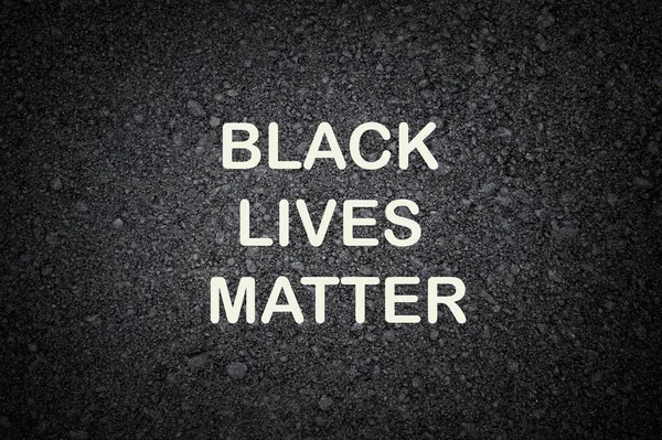 Black Lives Matter Beschriftungskarte Auf Schwarzem Betonhintergrund — Stockfoto