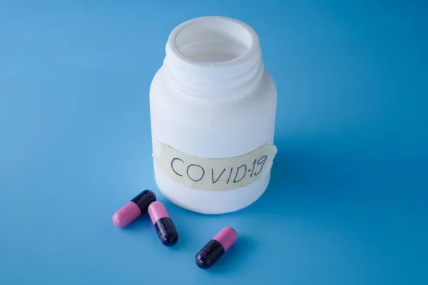 Medical Pills Blue Background Bottle Pills Concept Coronavirus Covid — Stock Photo, Image