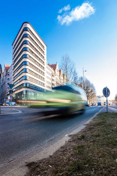 Triangulära Höghusbyggnad Leipzig Tyskland — Stockfoto