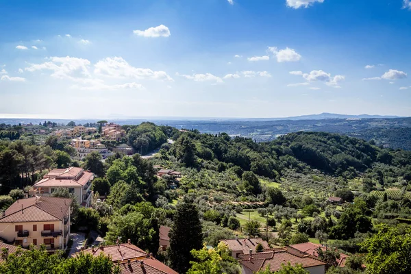 Вид Небольшой Городок Монтескудайо Италия Лицензионные Стоковые Фото