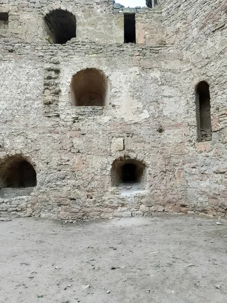 Una Vecchia Finestra Che Apre Nel Castello — Foto Stock