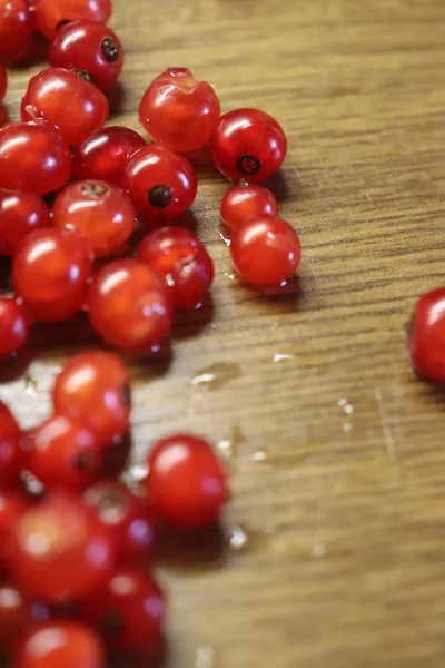 Ribes Rosso Sul Tavolo Legno Foto Dettaglio — Foto Stock