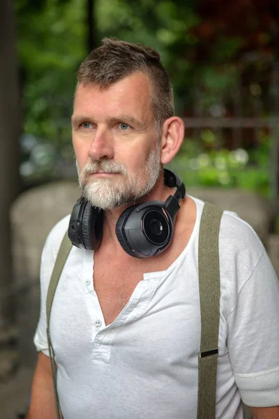 Portrait Handsome Bearded Man His 50S Headphones — Stock Photo, Image