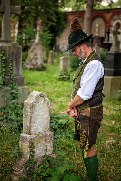 Bavarian Man Standing Front Grave — Stock Photo, Image