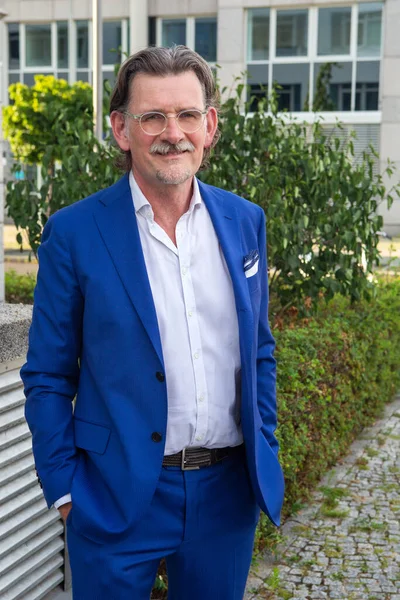 Portrait Handsome Businessman Blue Suit Standing — Stock Photo, Image