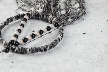 Gri Rüya yakalayıcı gri arka plan üzerine kapatın. Metin için yer kopyalayın