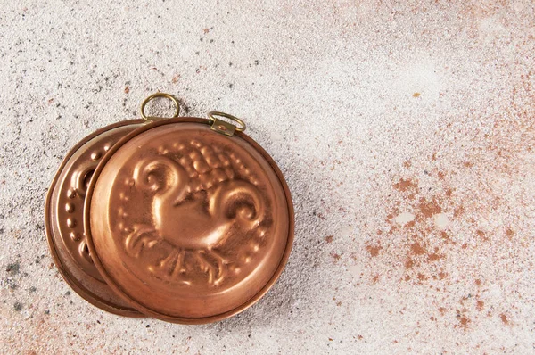 Galleta Cobre Vintage Moldes Sobre Fondo Hormigón Copiar Espacio Para — Foto de Stock