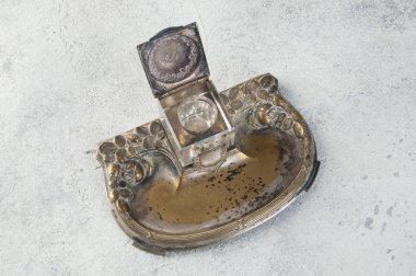 Antika metal InkWell 