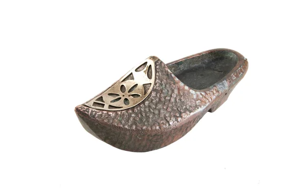 靴の形で古い真鍮灰皿 — ストック写真