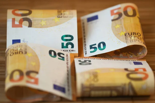 Papier Monnaie Une Valeur Nominale Euros Plié Deux Disposé Sous — Photo