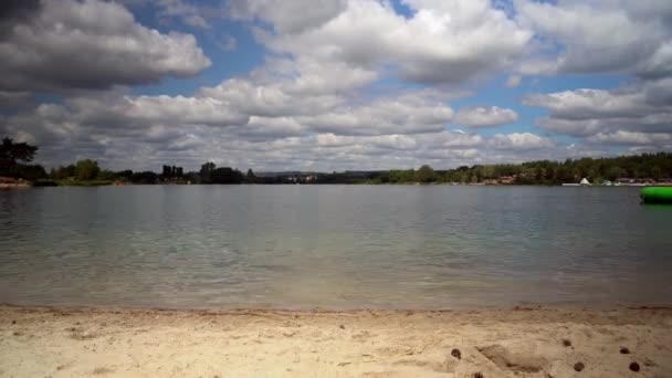 Kryspinow Polonia Meridional Laguna Lago Embalse Artificial Playa Artificial Situado — Vídeo de stock