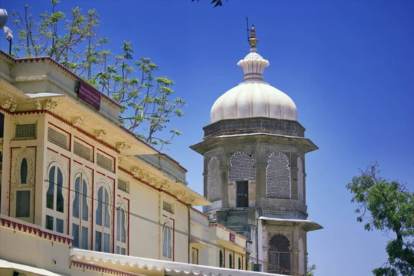 Udaipur Indien Maj 2013 Byggnadsarkitektur Stadspalats Delstaten Rajasthan — Stockfoto