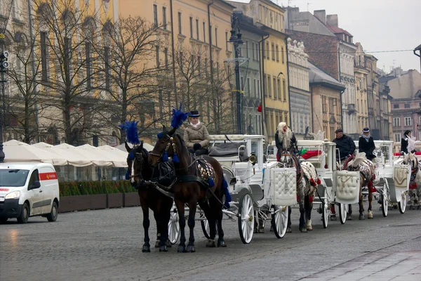 Krakow Poland Грудня 2014 Queue Horse Ride Carriage Tourans Christmas — стокове фото